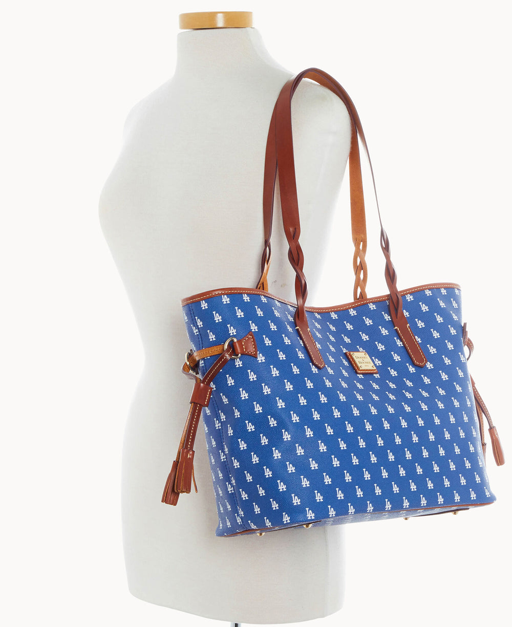 B1319G_MJBUPATNDODG_ALT4