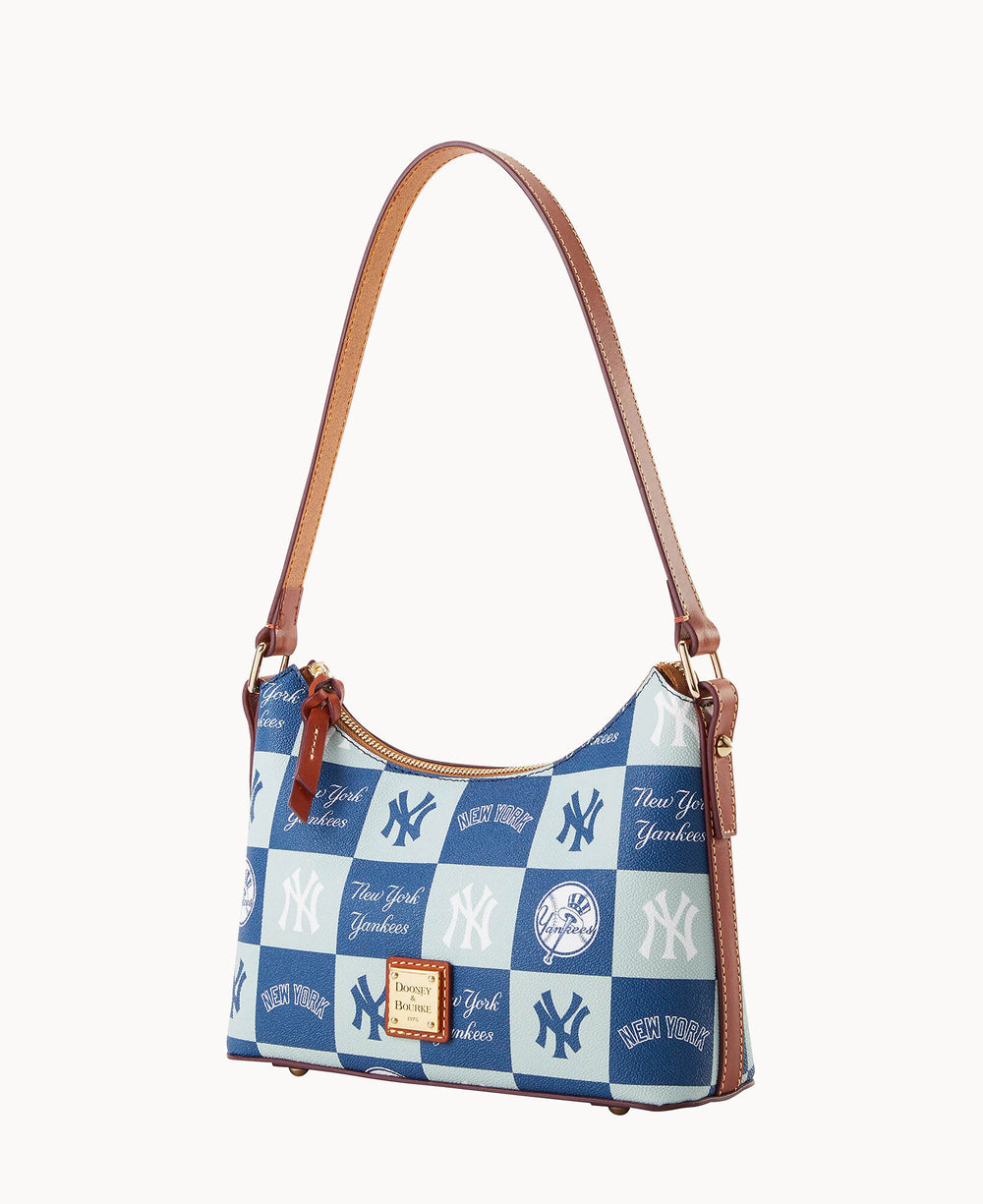 B2324G_5FNVPATNYANK_ALT1