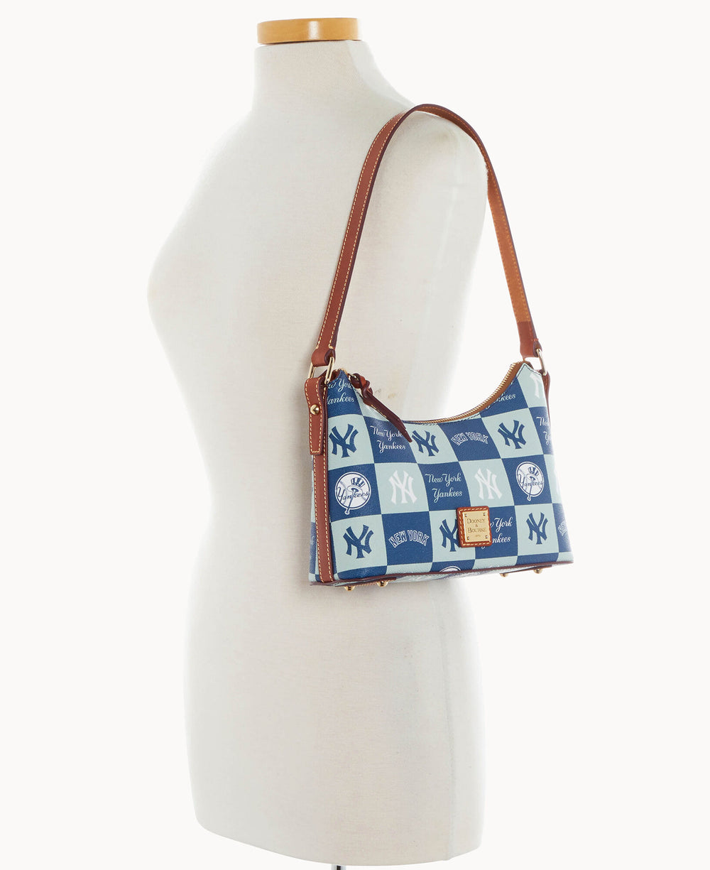 B2324G_5FNVPATNYANK_ALT4