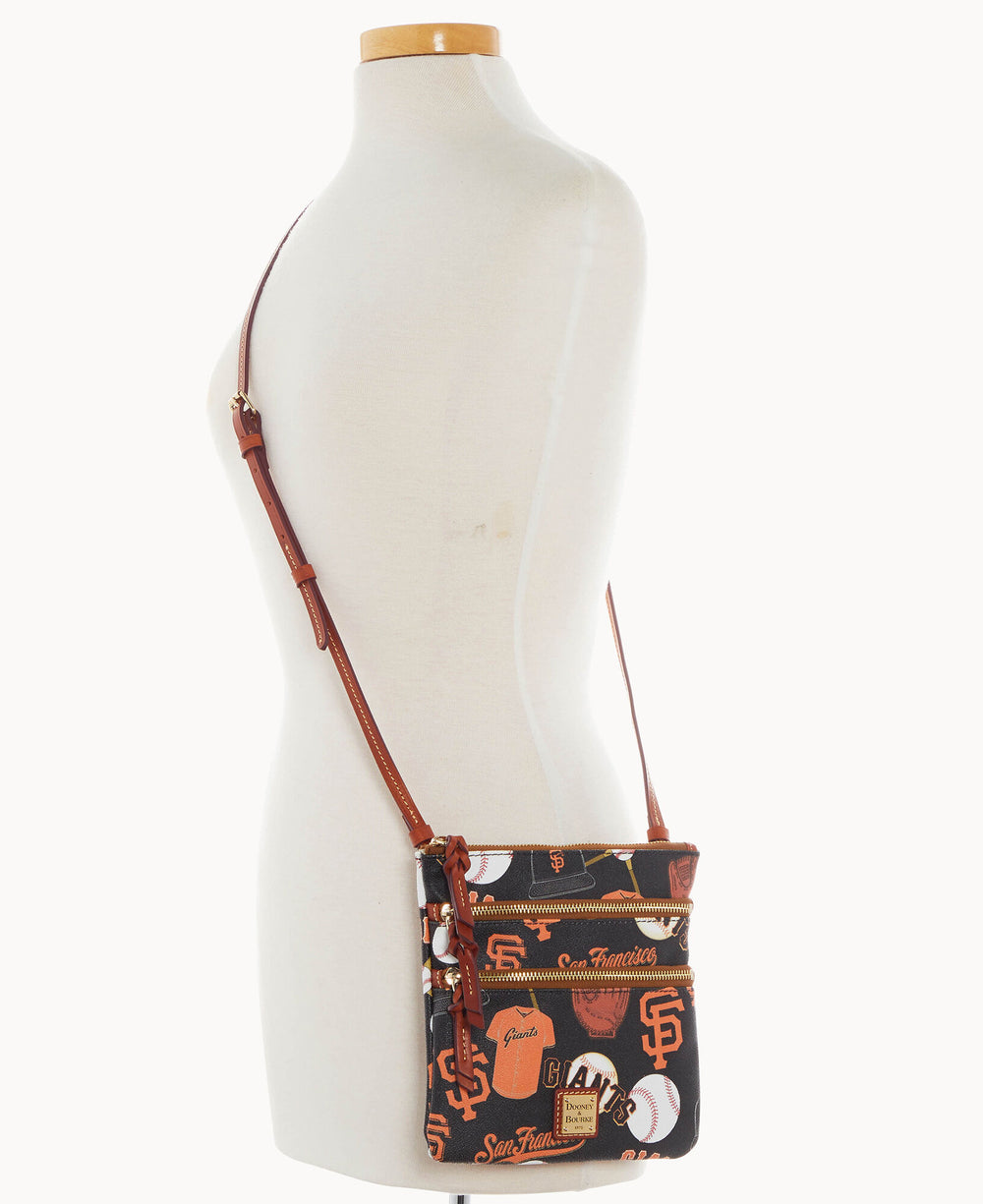 B0298G_QUBLPATNGINT_ALT4