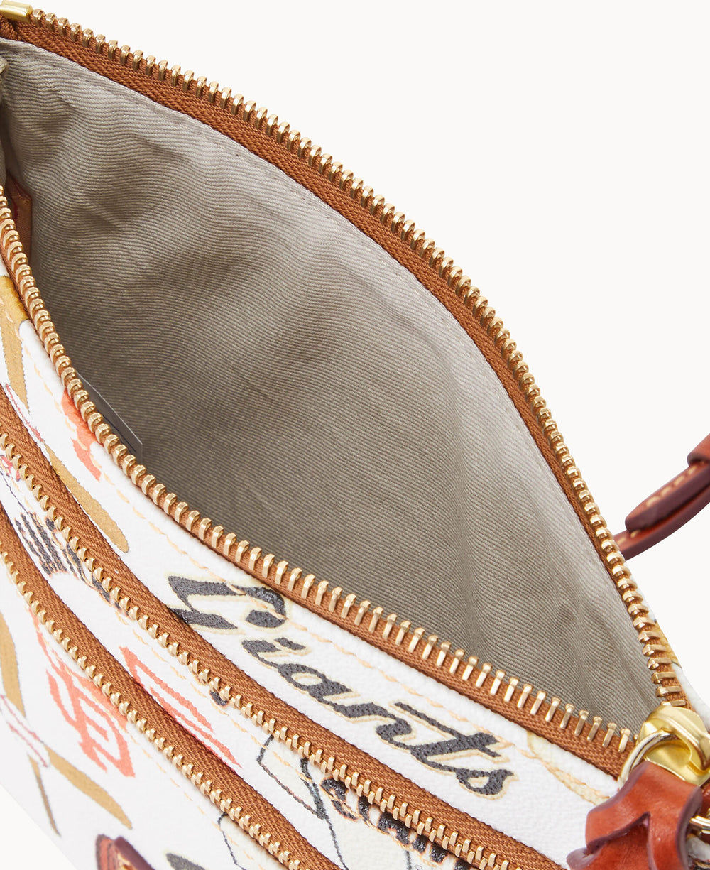 B0298G_QUMWPATNGINT_ALT2