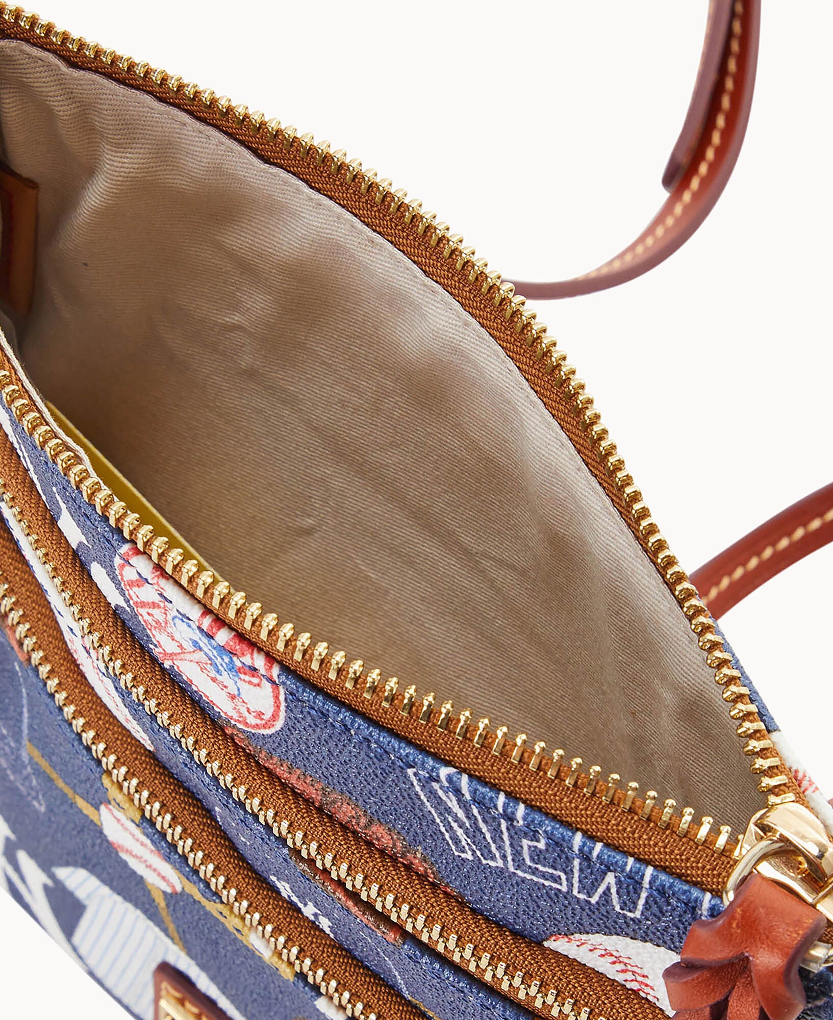 MLB Yankees Triple Zip Crossbody – Dooney & Bourke