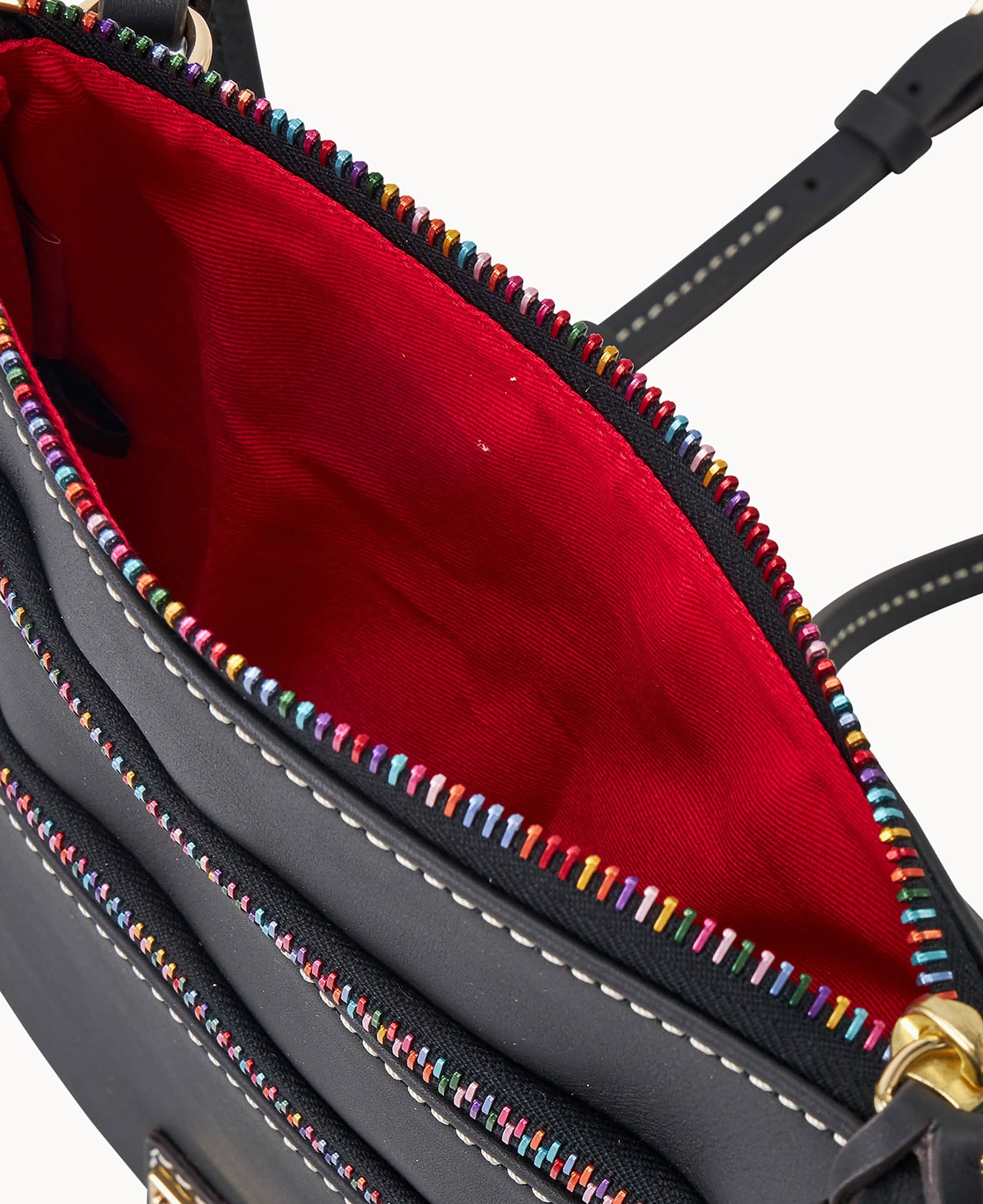 Penrose North South Triple Zip – Dooney & Bourke