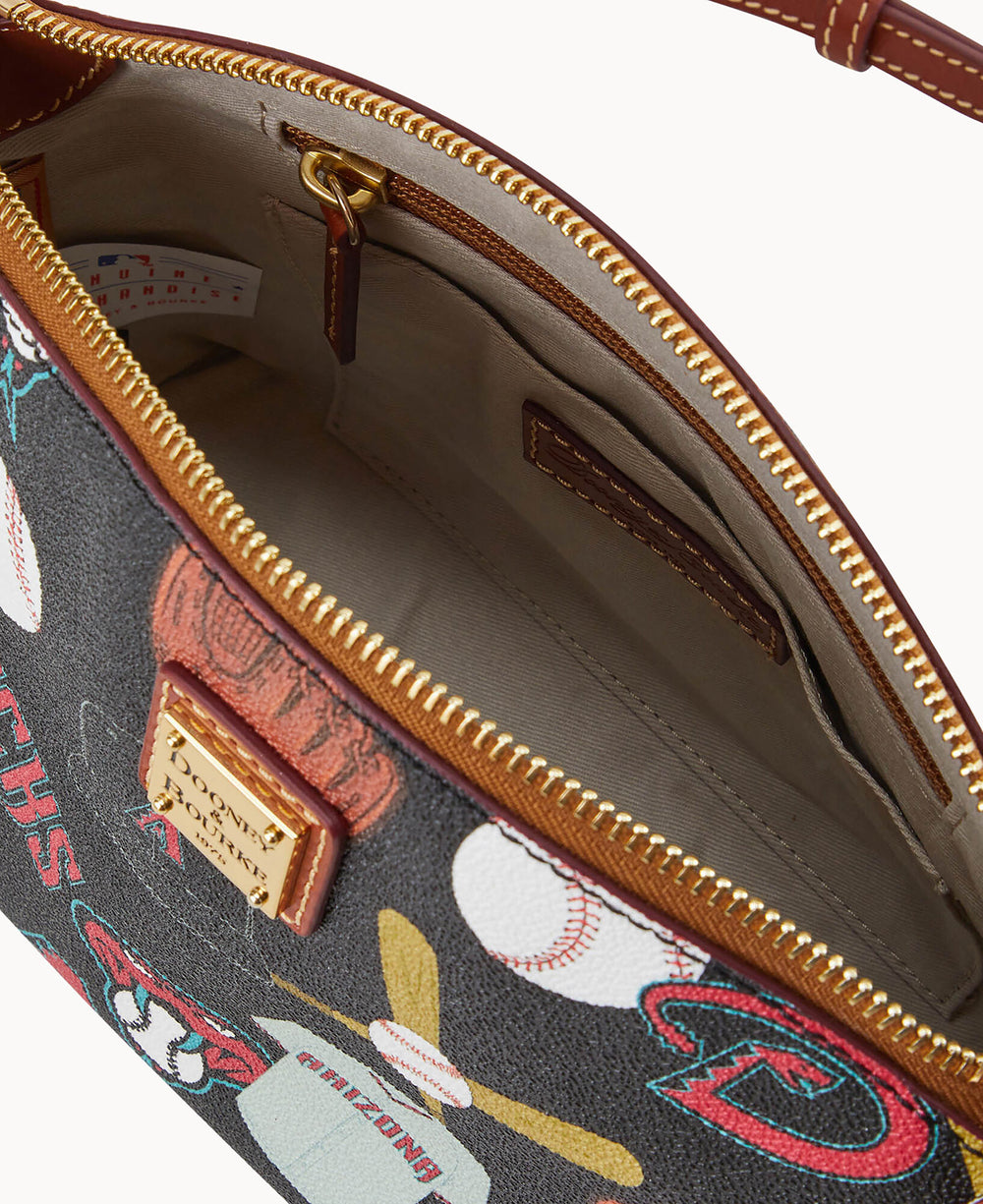 B1696G_QUBLPATNDBAK_ALT2