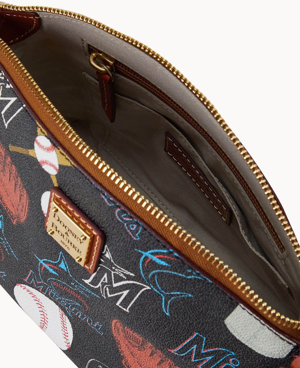 B1696G_QUBLPATNMRLN_ALT2