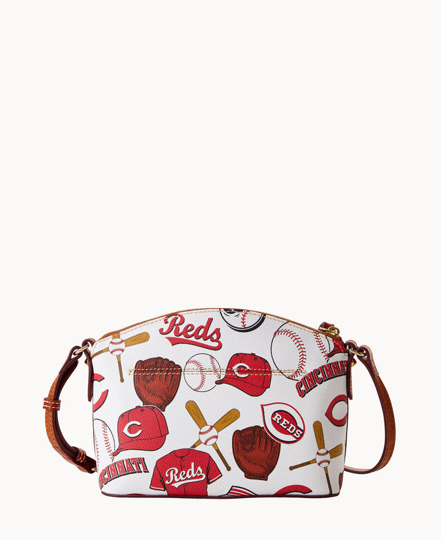 B1696G_QUMWPATNREDS_ALT3