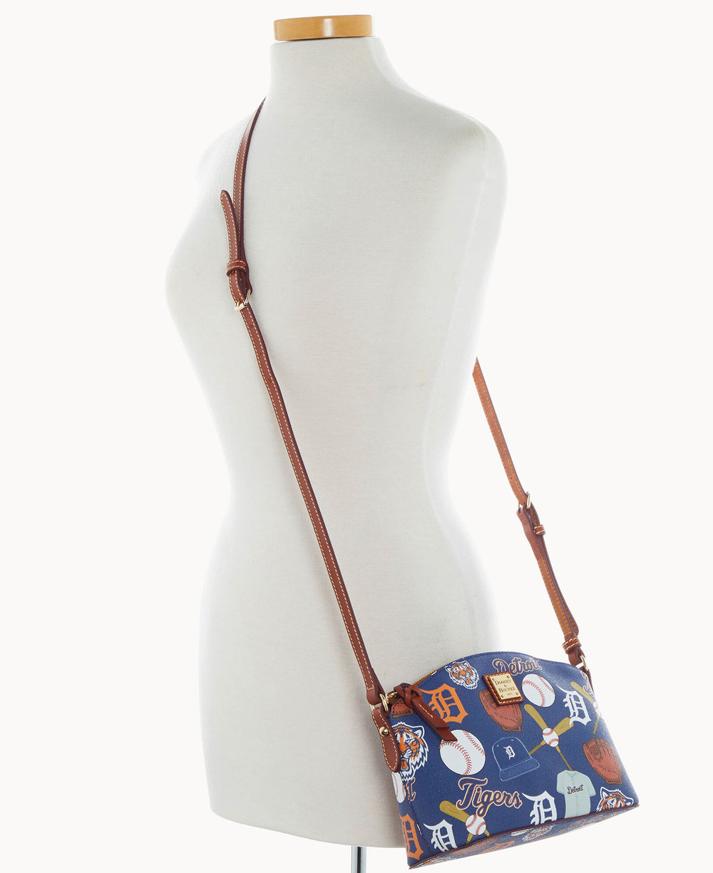 B1696G_QUNVPATNTGRS_ALT4