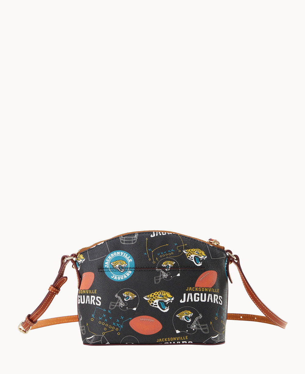 B1696G_QWBLPATNJAGU_ALT3