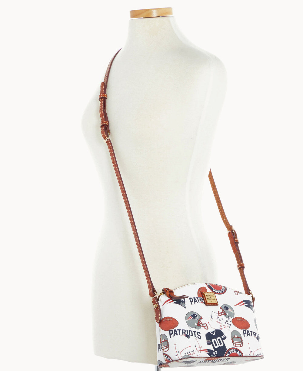 B1696G_QWMWPATNPATR_ALT4