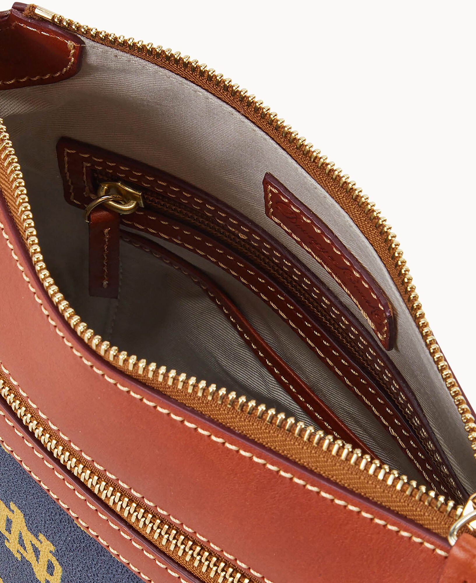 Collegiate University of Notre Dame Crossbody 25 – Dooney & Bourke