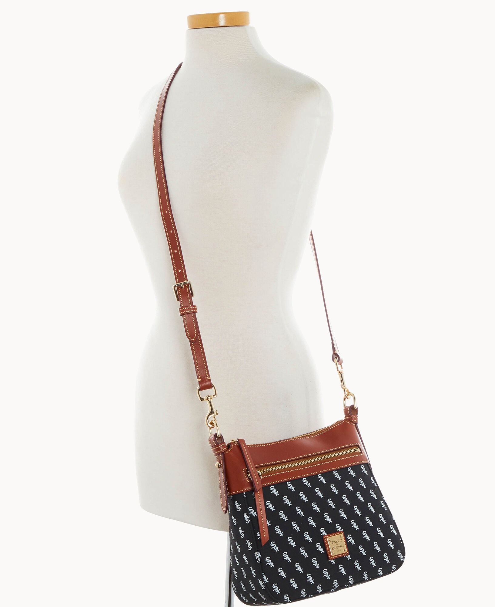 MLB White Sox Crossbody 25 – Dooney & Bourke