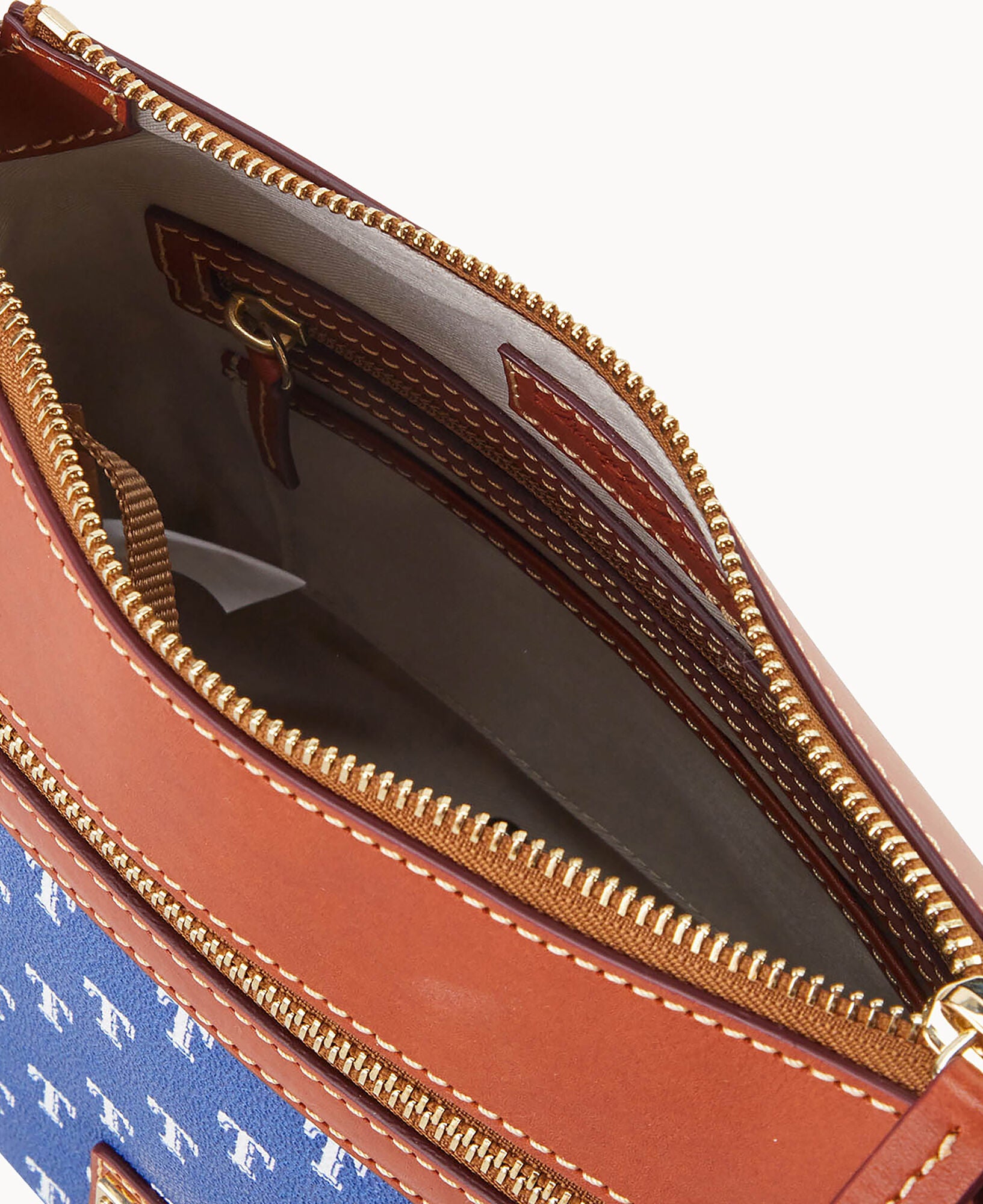 MLB Rangers Crossbody 25 – Dooney & Bourke