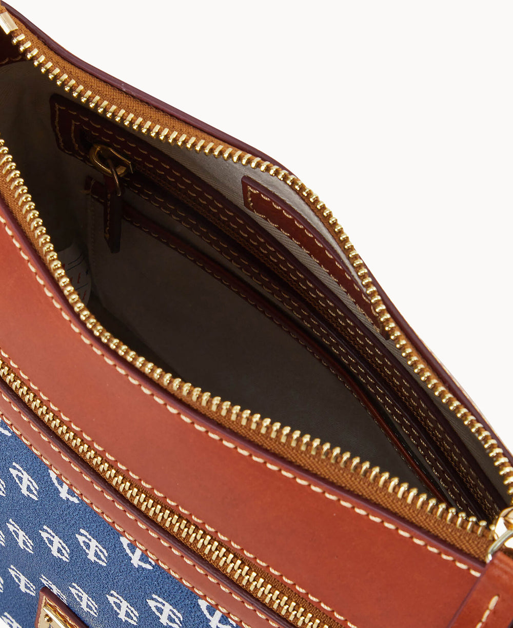 B1849G_MJNVPATNTWNS_ALT2