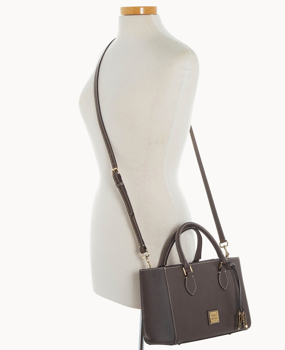 B1883G_PAGYPAGY_ALT4