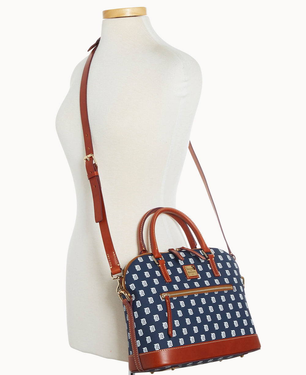 B1914G_MJNVPATNTGRS_ALT4