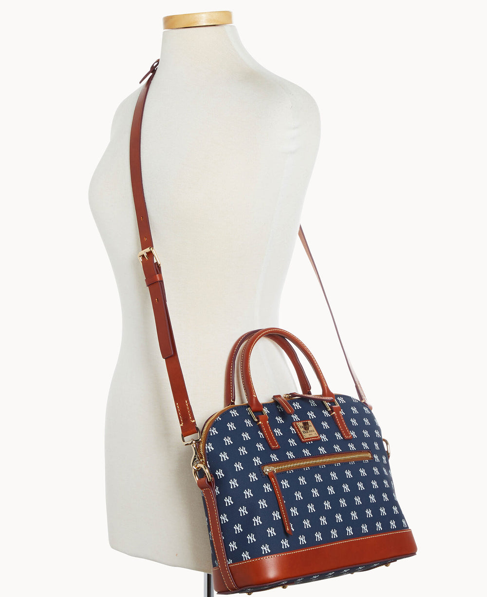 B1914G_MJNVPATNYANK_ALT4