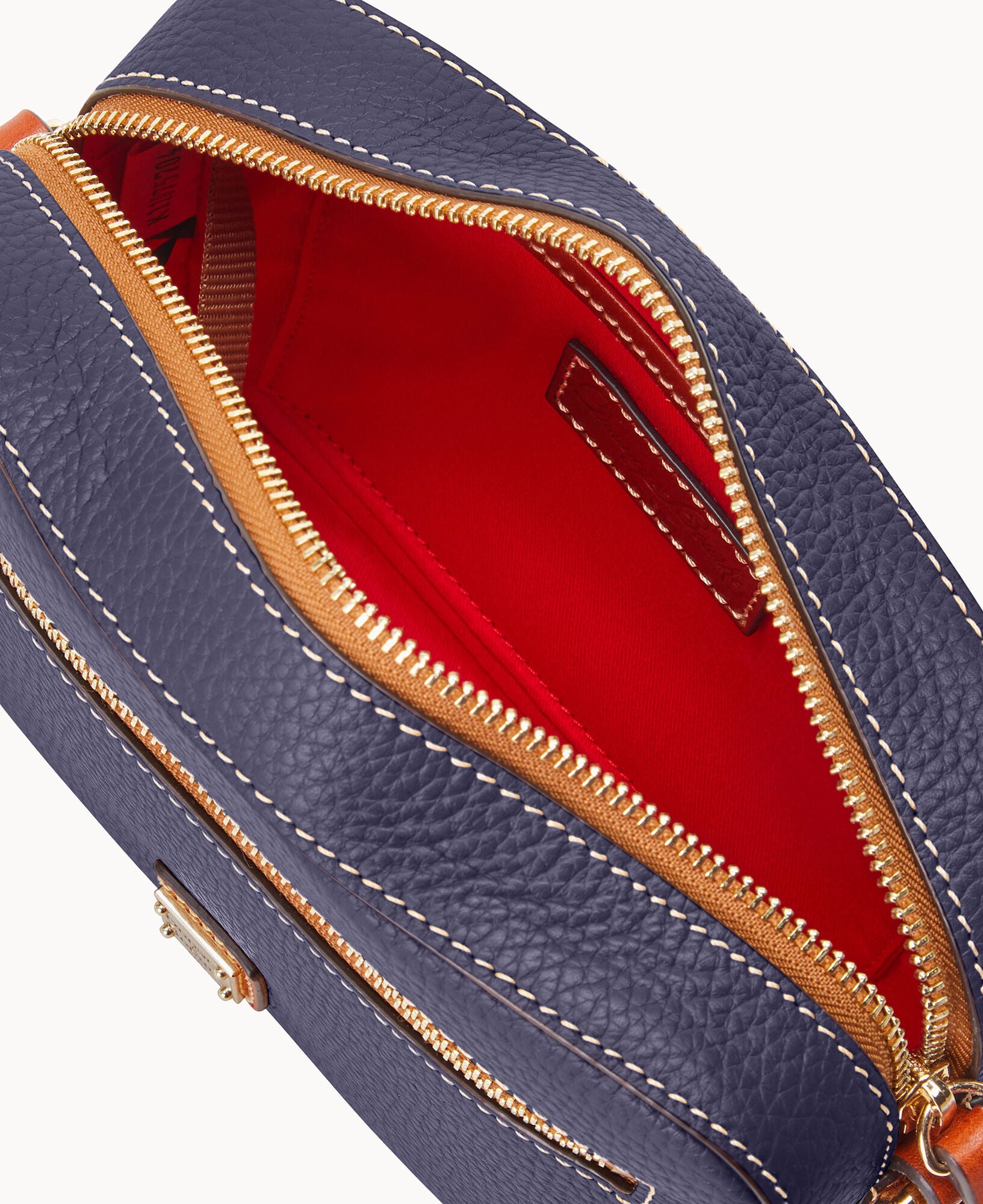 Pebble Grain Camera Zip Crossbody – Dooney & Bourke