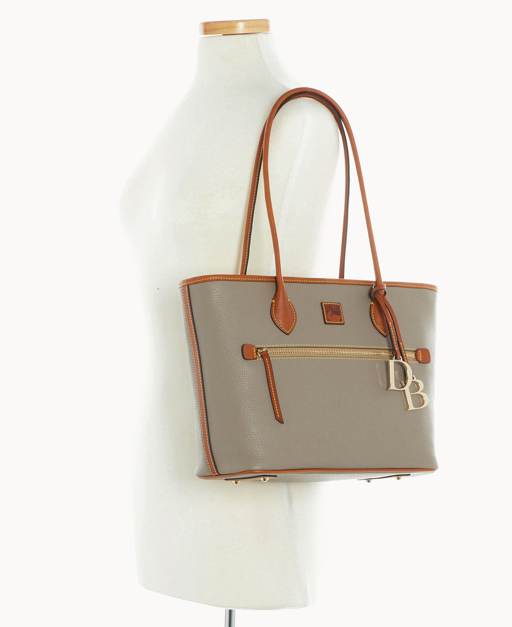 B1964G_9PTPPAKR_ALT4