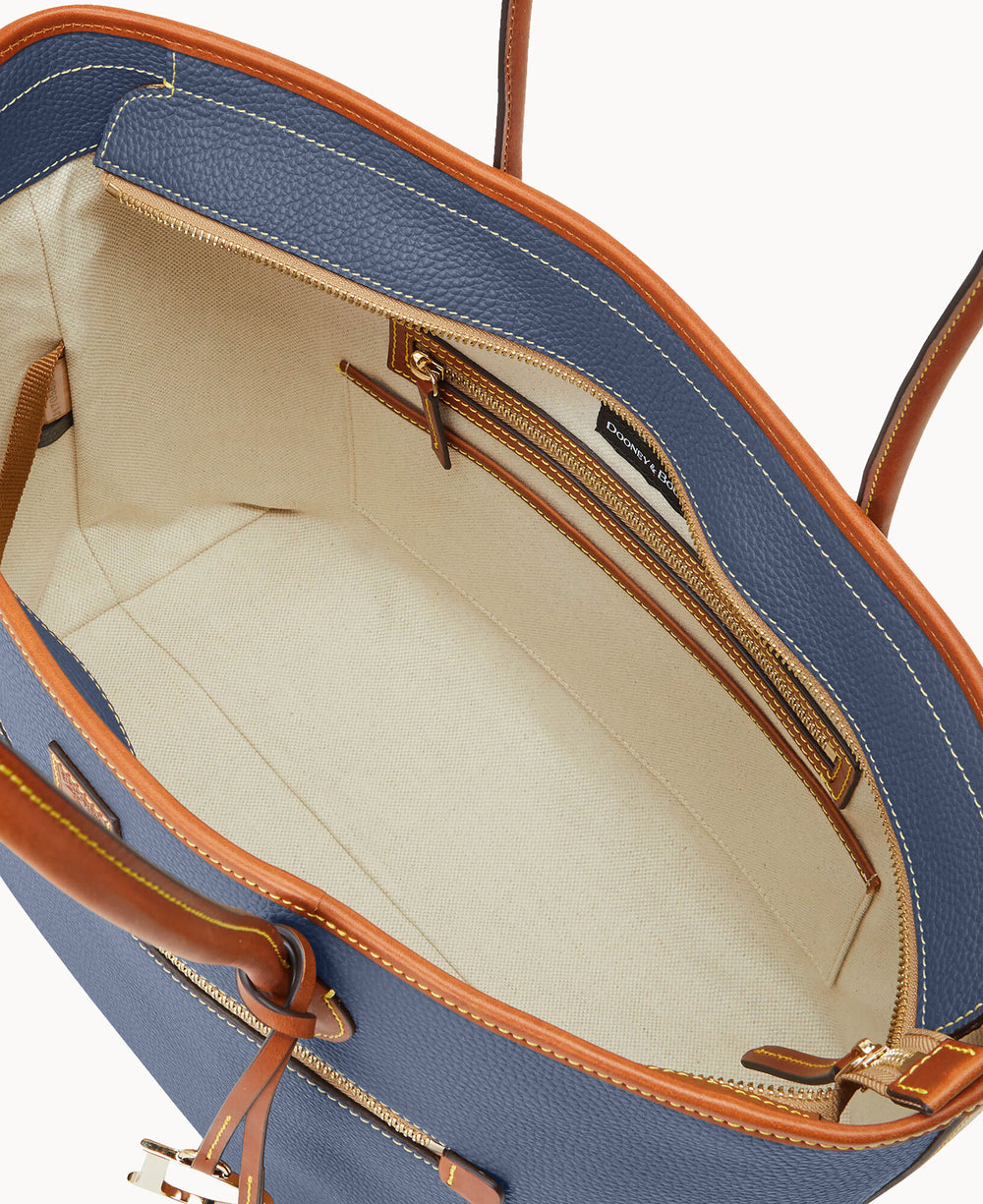 B1965G_9PXQPAKR_ALT2