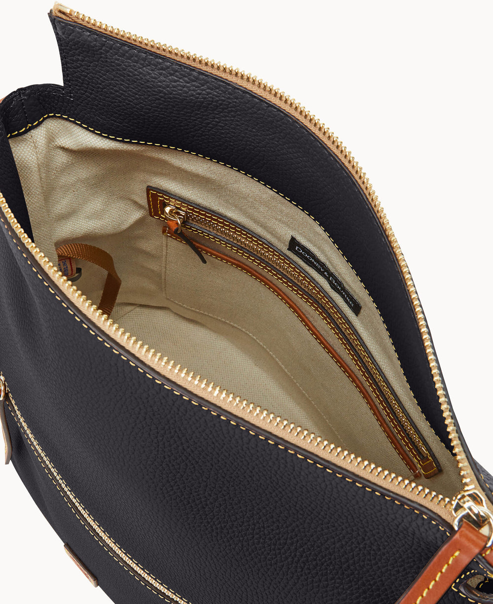 B1967G_9PBLPAKR_ALT2