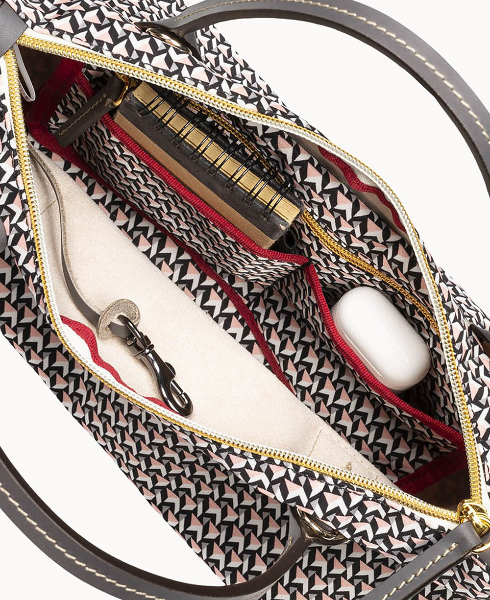 B2142G_U8RSLTNA_ALT2