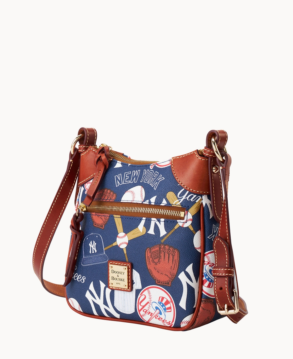 B2319G_1QNVPATNYANK_ALT1