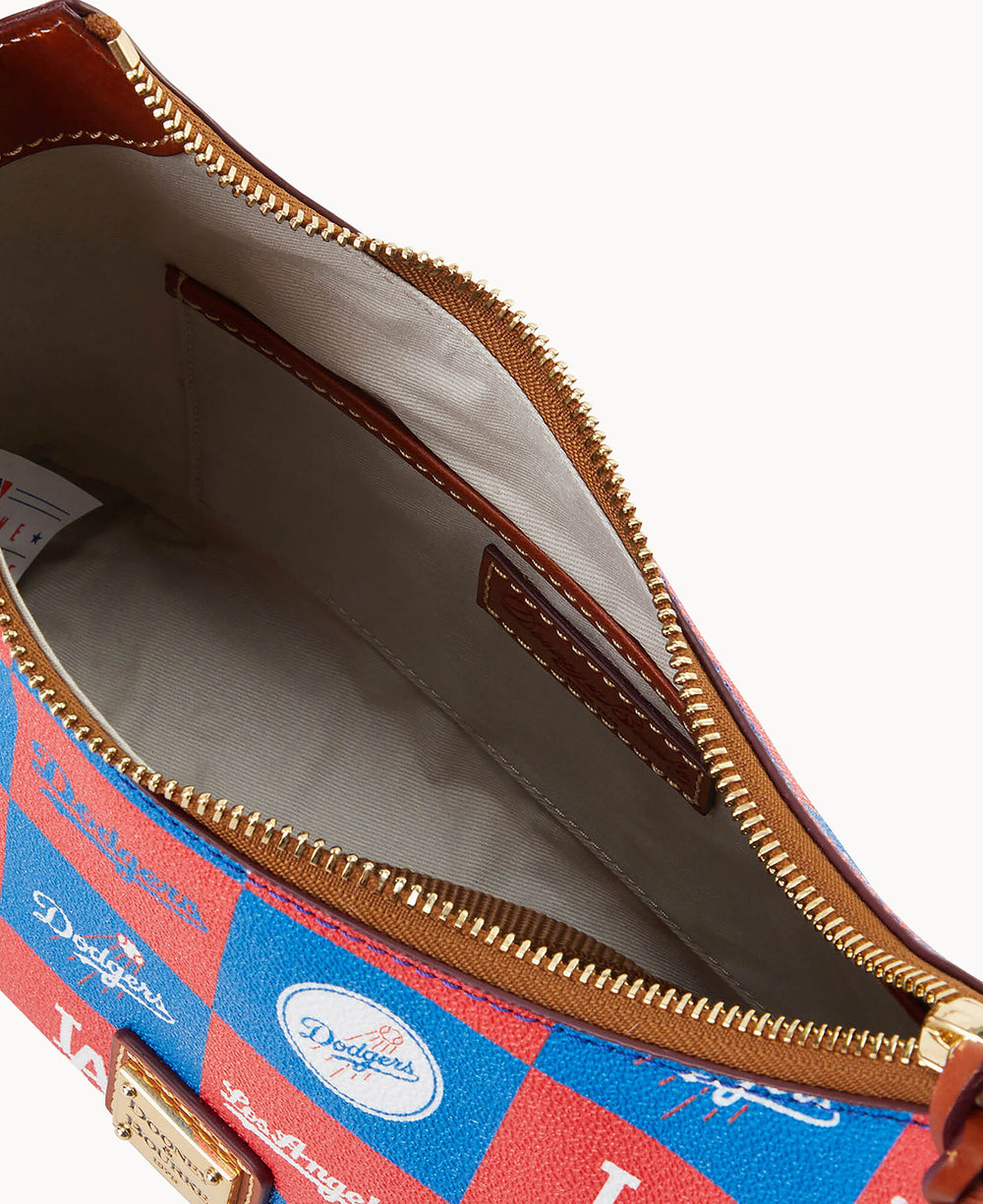 B2324G_5FBUPATNDODG_ALT2