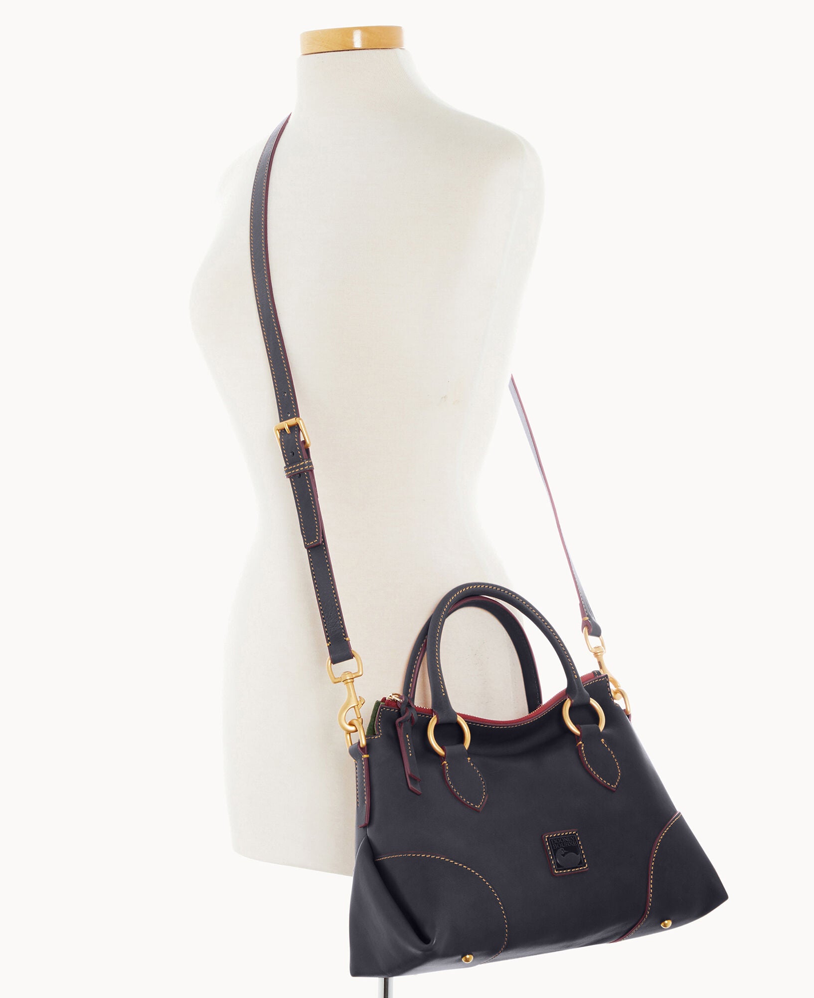 DOONEY＆BOURKE　ボストン　W53㎝　H30㎝　ショルダー付　OJ53 Florentine Satchel 30 – Dooney & Bourke