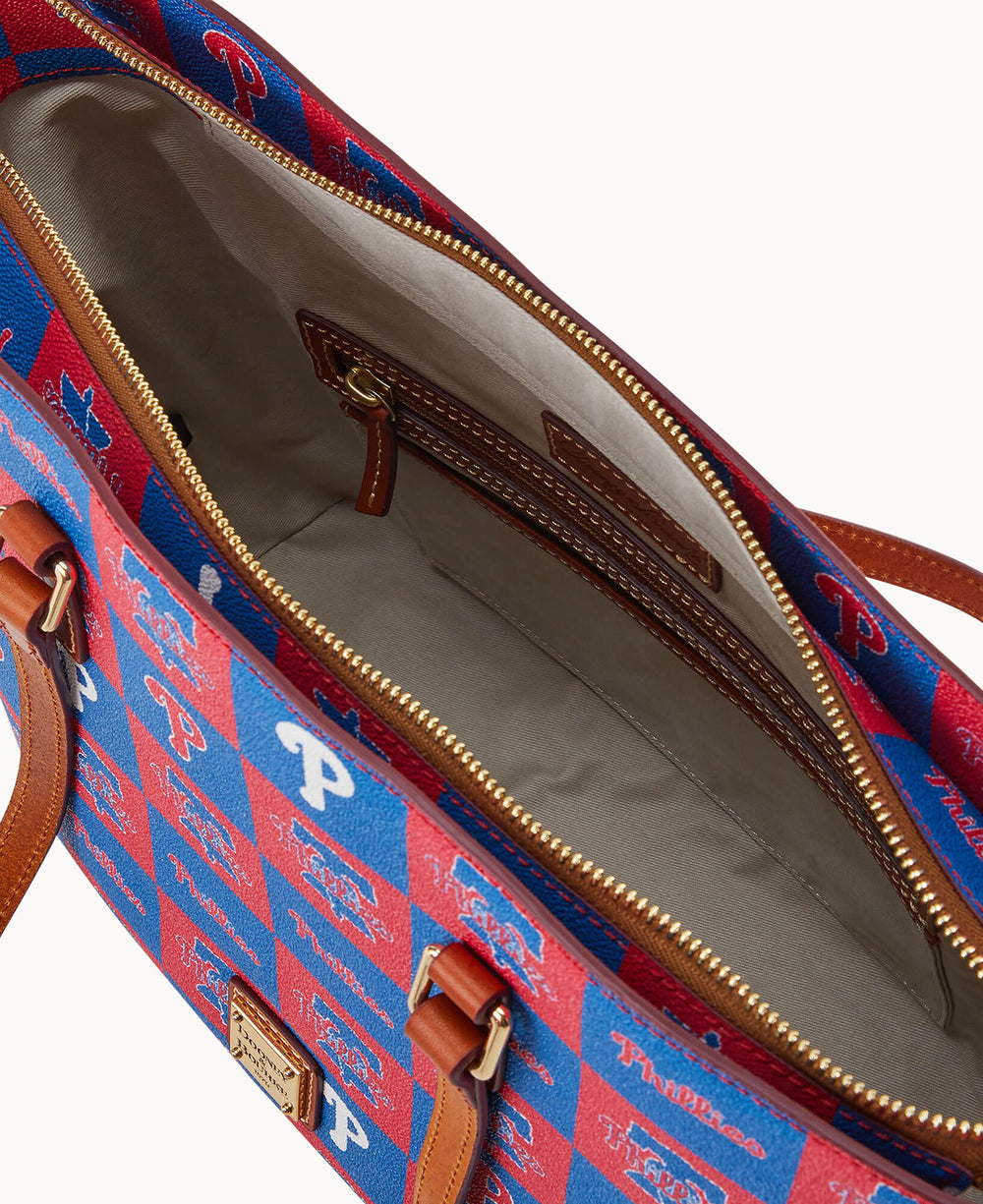 B2499G_5FRDPATNPHLI_ALT2