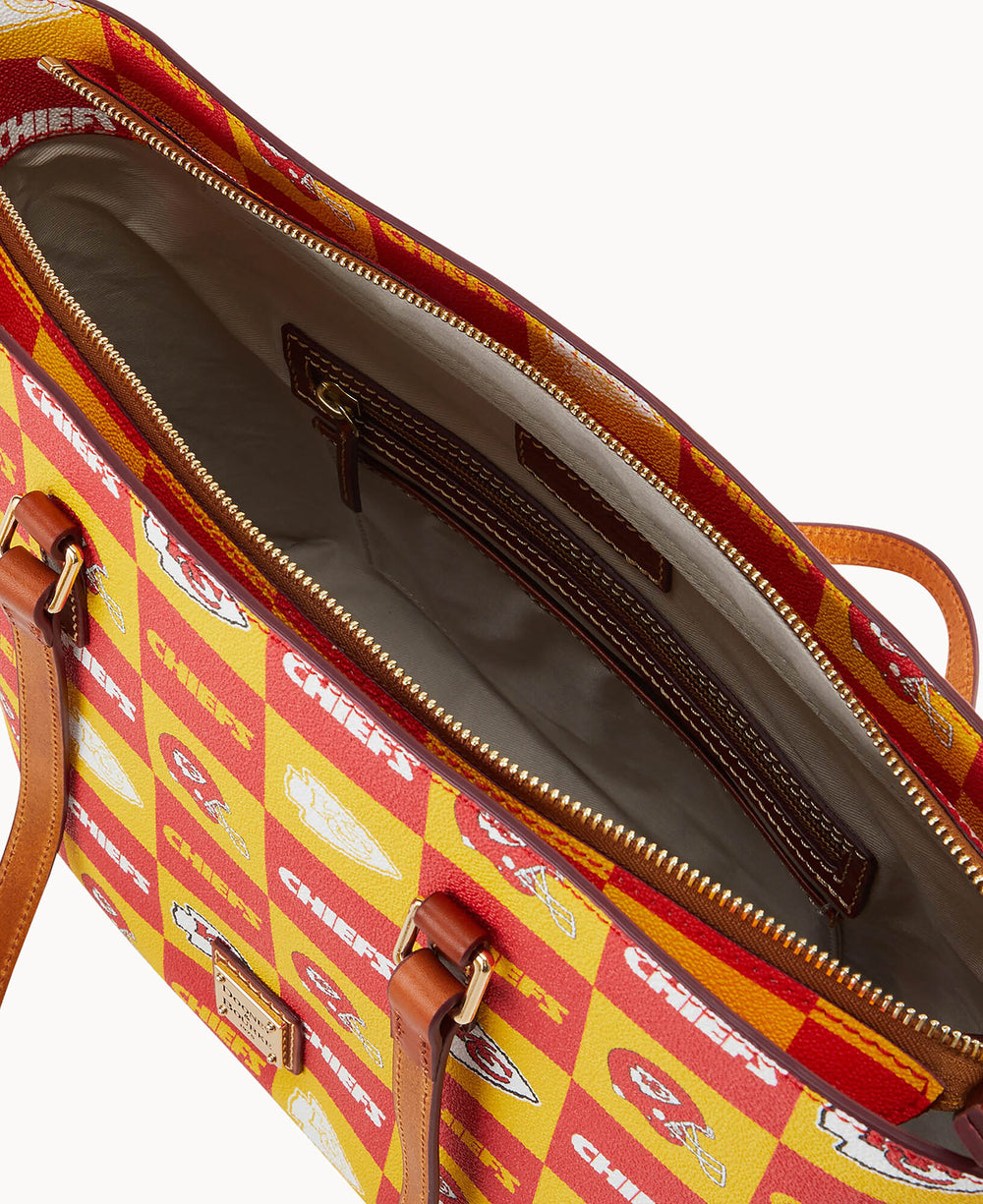 B2499G_5HRDPATNCHFS_ALT2