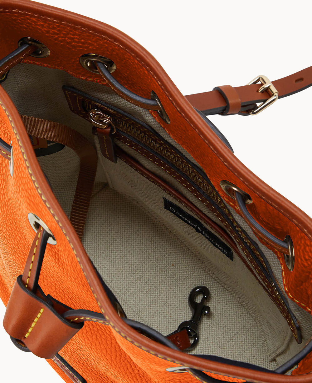 B2547G_9PCEPAKR_ALT2