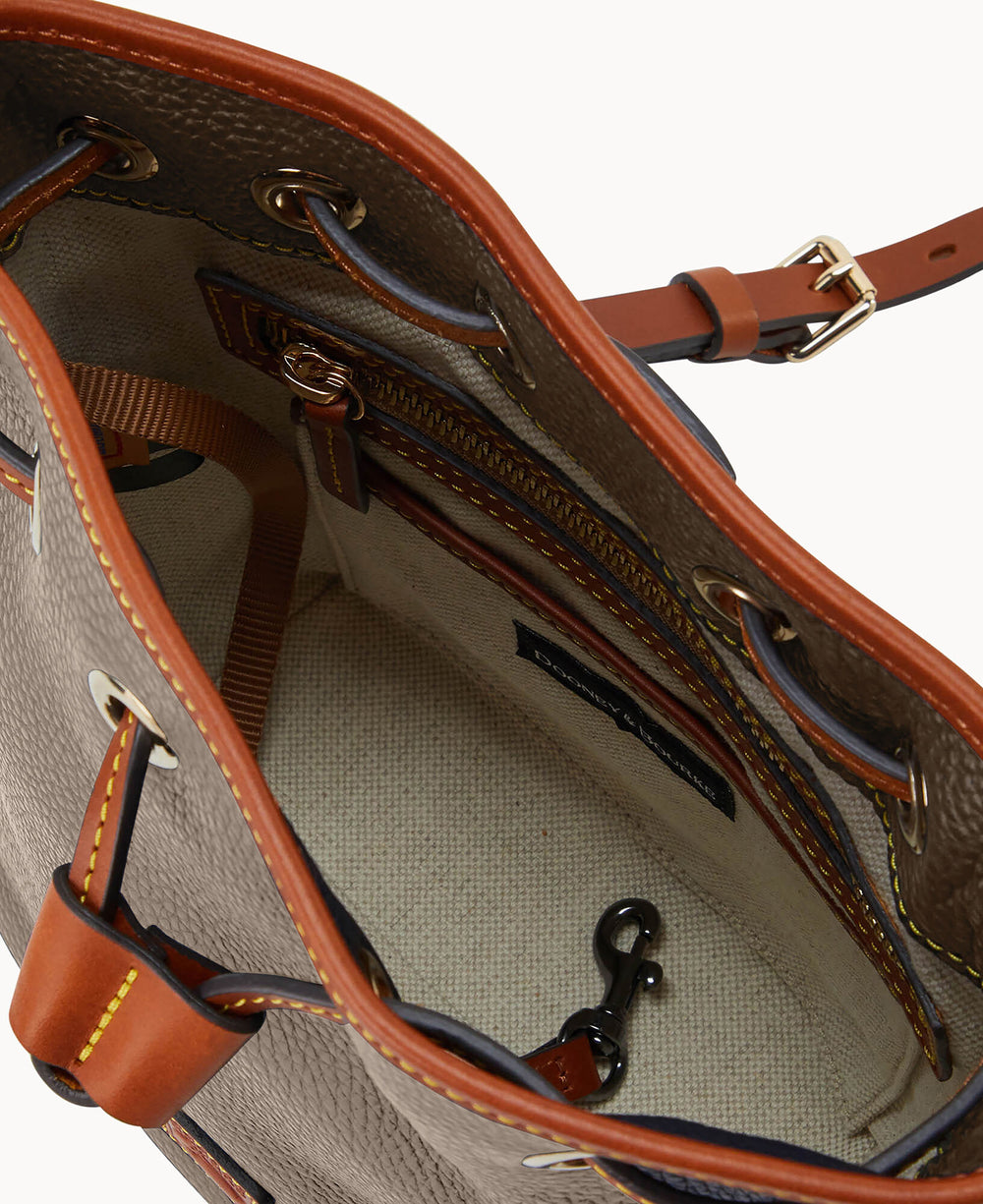 B2547G_9PTPPAKR_ALT2