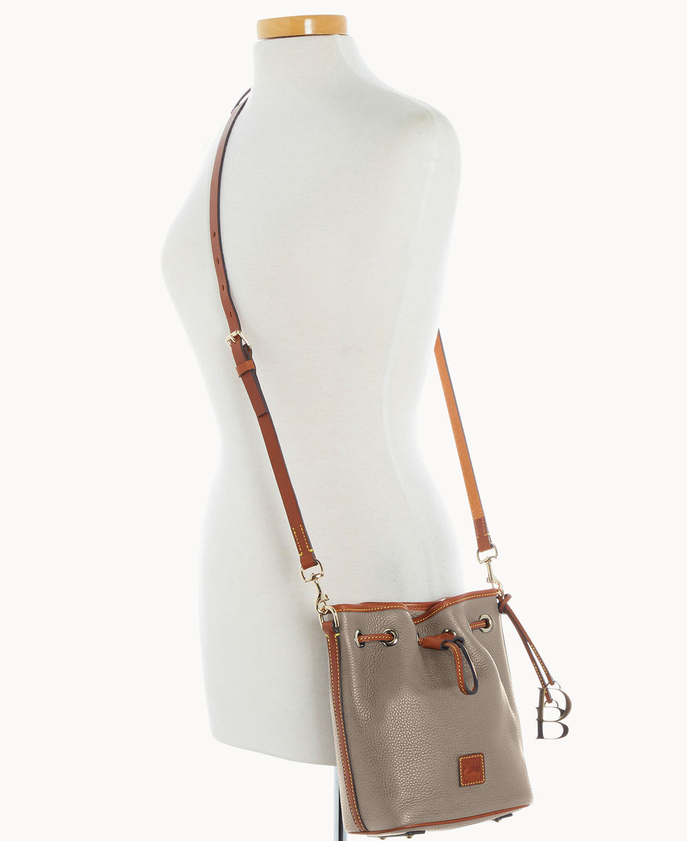 B2547G_9PTPPAKR_ALT4