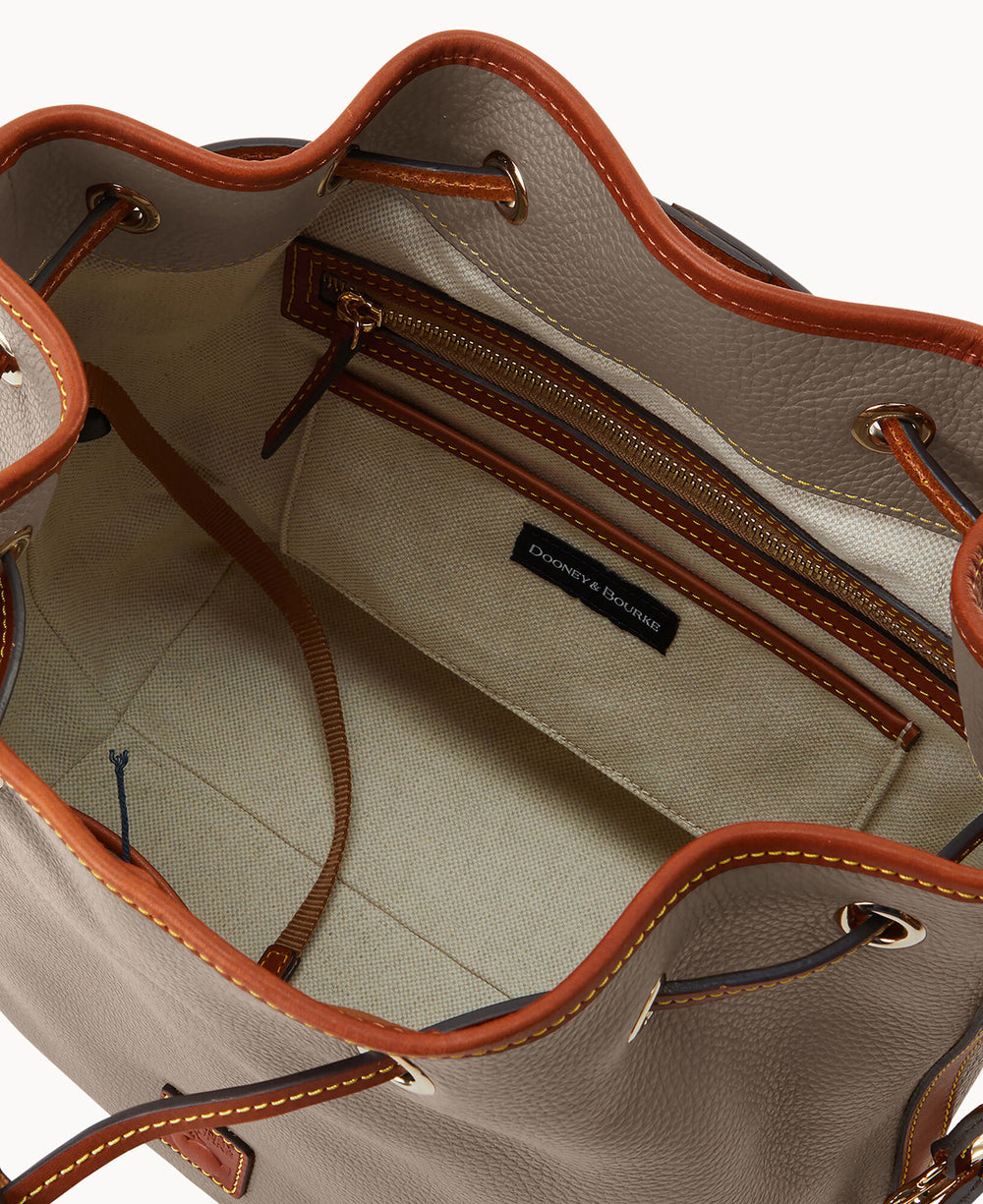 B2548G_9PTPPAKR_ALT2