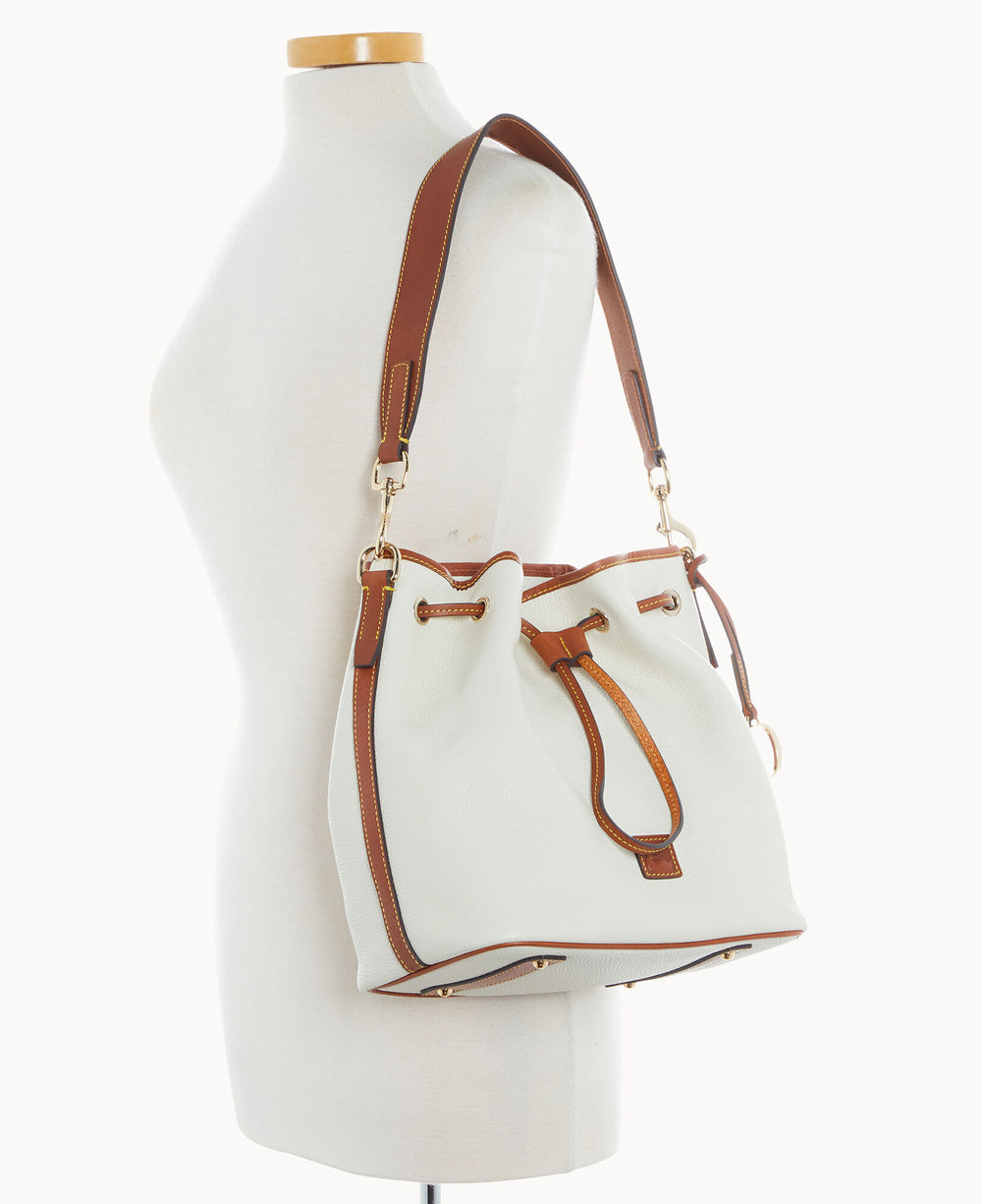 B2548G_9PWHPAKR_ALT4