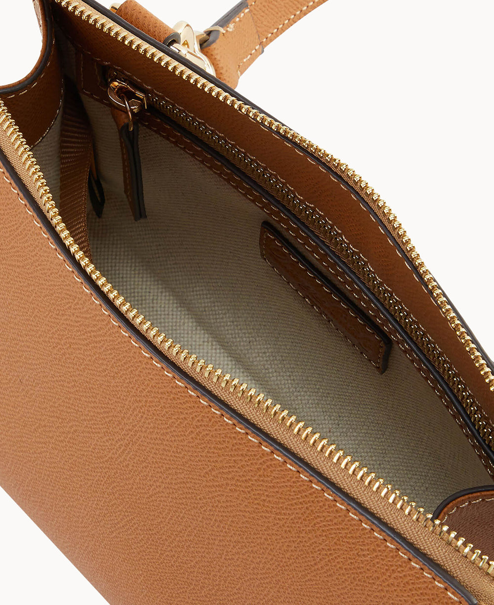 B2563G_AJCAAJCA_ALT2