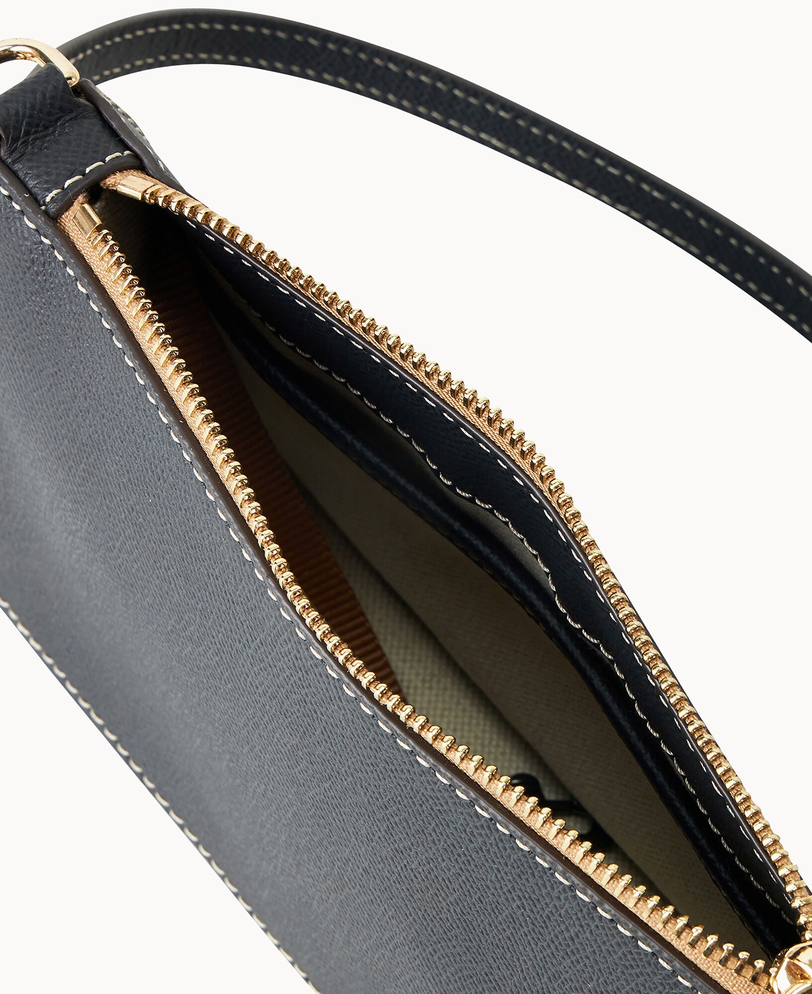 Alpine Demi 20 – Dooney & Bourke