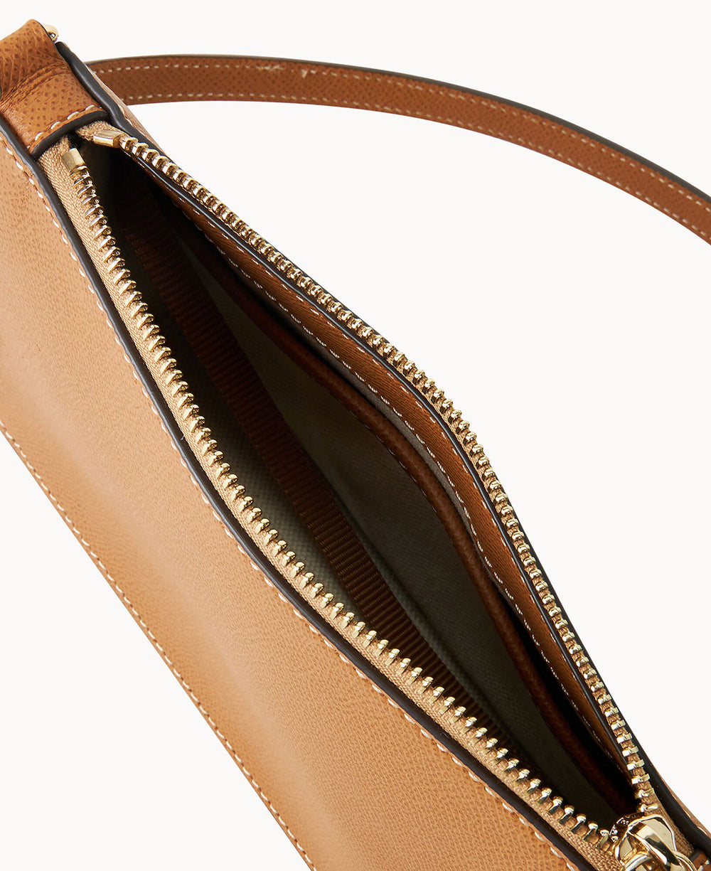 B2569G_AJCAAJCA_ALT2