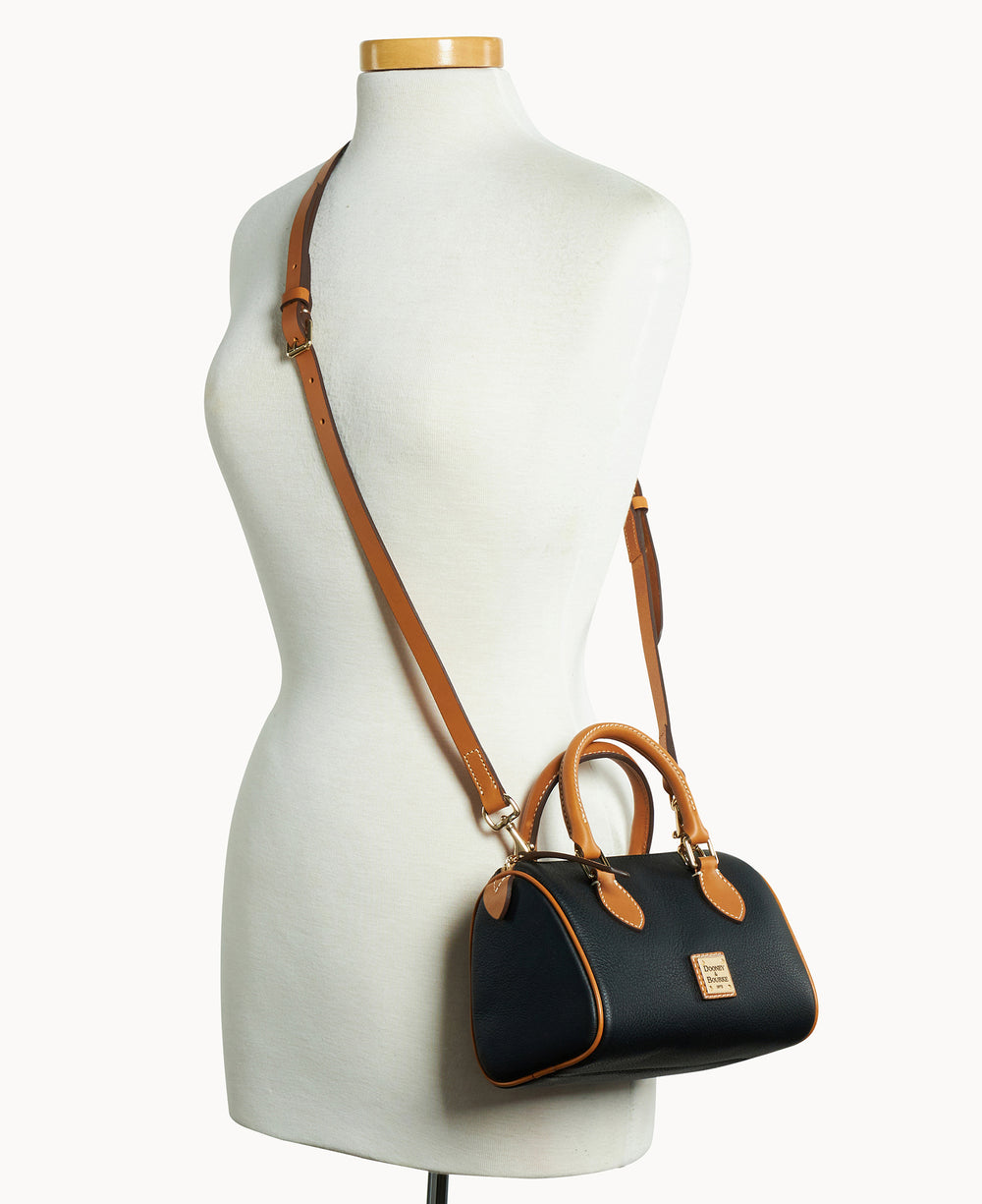 B2573G_UGBLPACM_ALT4