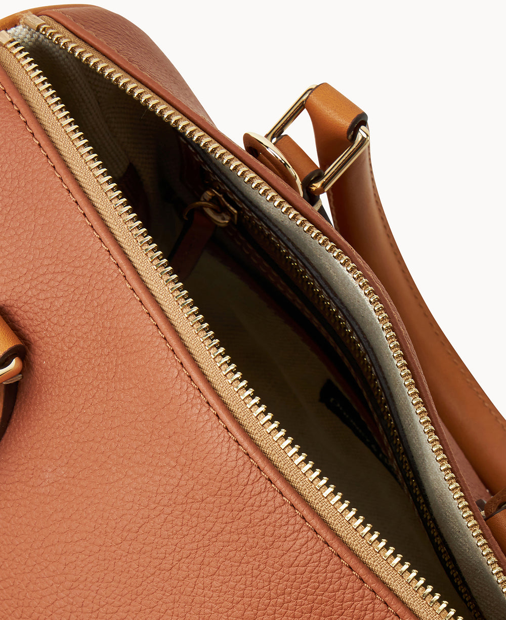 B2574G_UGSTPACM_ALT2