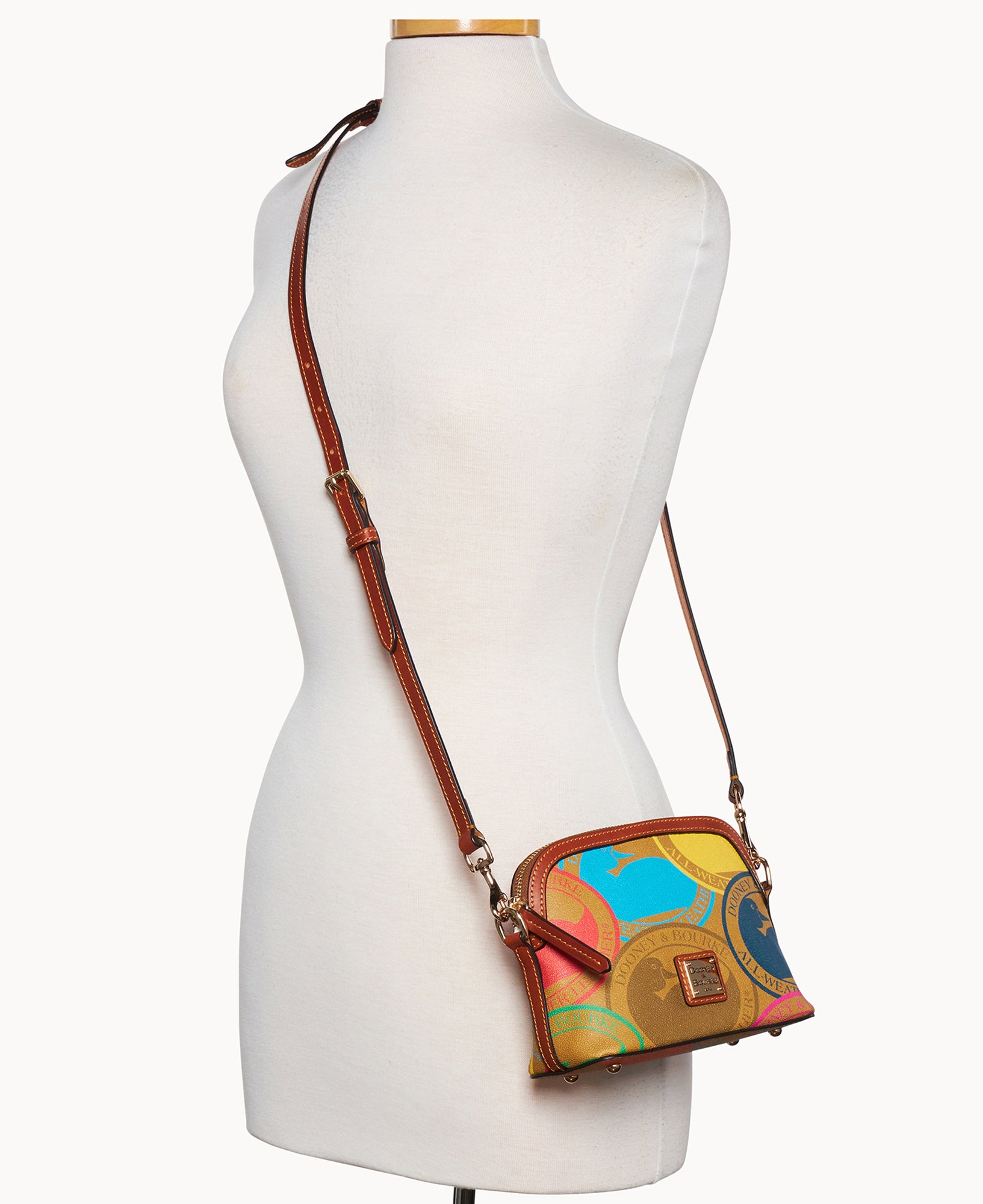 Passport Domed Crossbody 18 – Dooney & Bourke