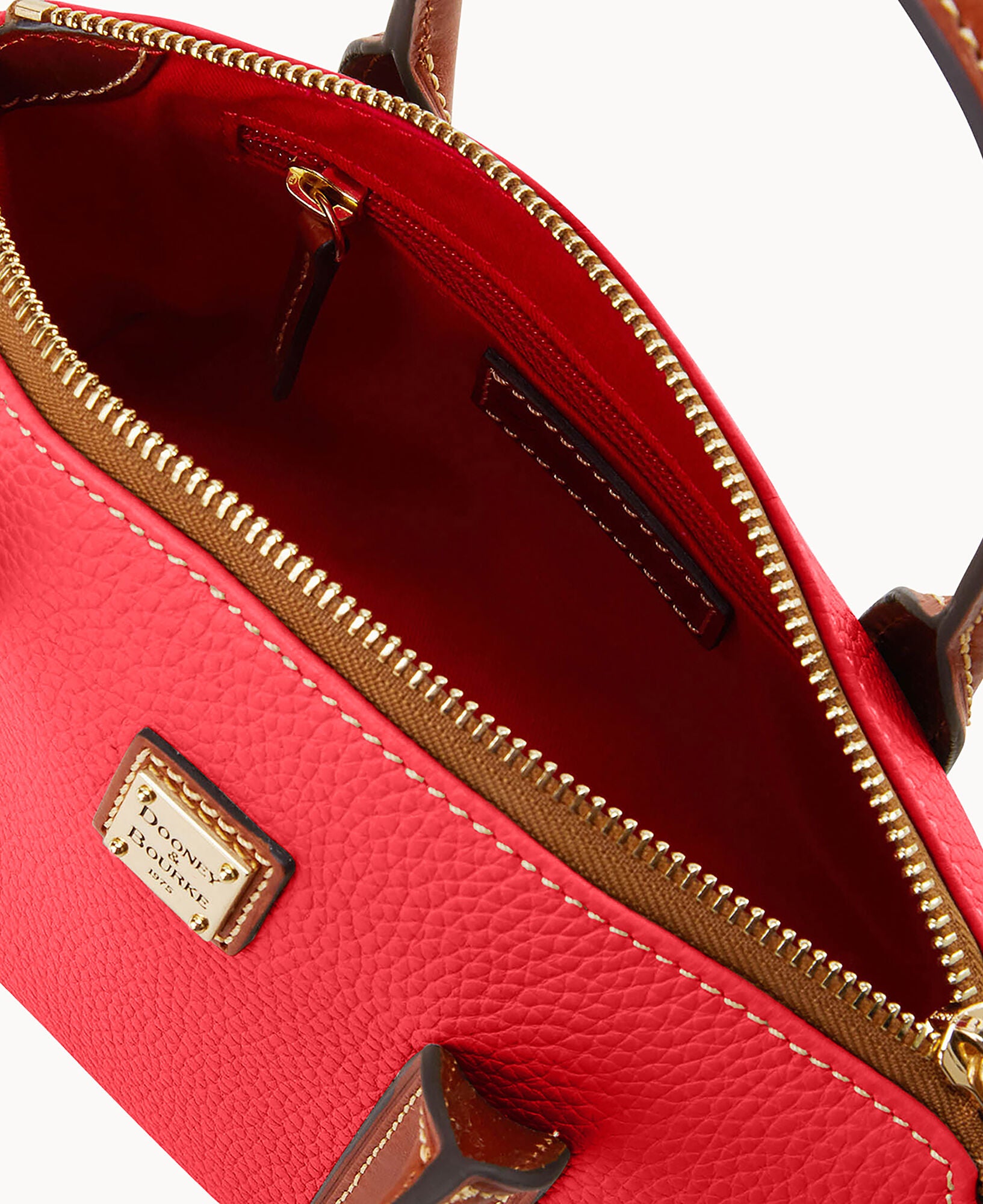 Pebble Grain Small Madeline Satchel – Dooney & Bourke