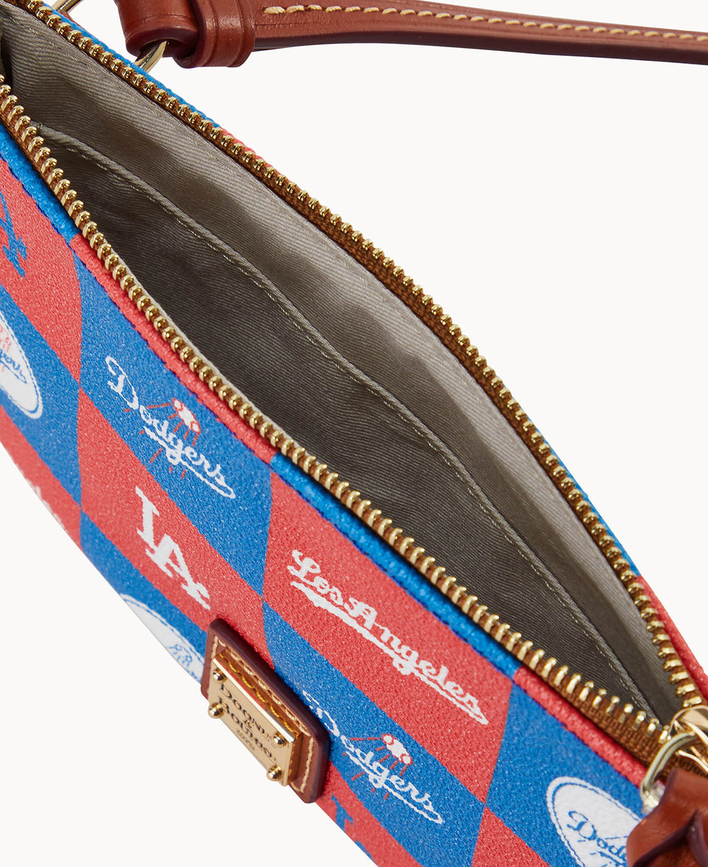 BL372G_5FBUPATNDODG_ALT2