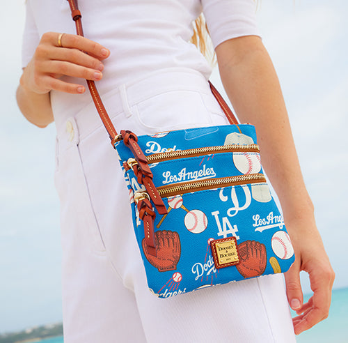 MLBコラボ Dooney&Bourke ポーチ エンゼルス MLBコラボ Dooney&Bourke ポーチ エンゼルス