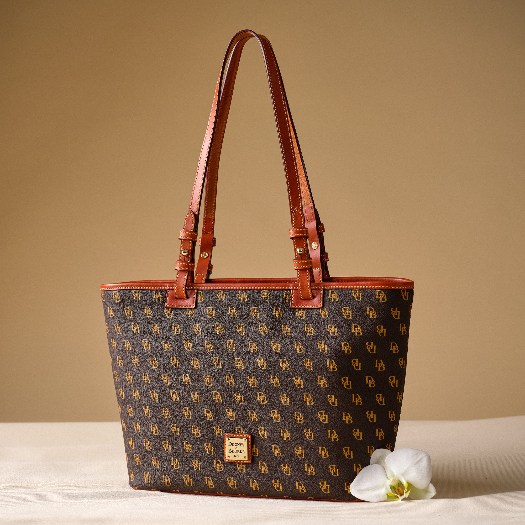 Mother's Day Gift Guide – Dooney & Bourke