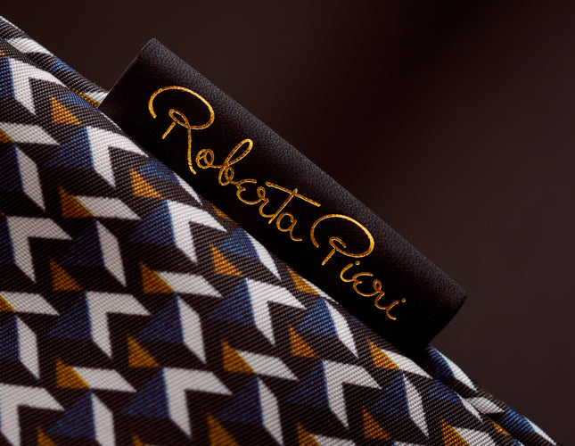 Roberta Pieri Tatami Fun Robertina Cosmetic Case – Dooney & Bourke
