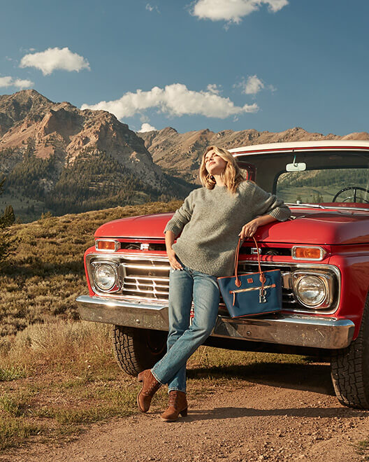 Lookbooks – Dooney & Bourke