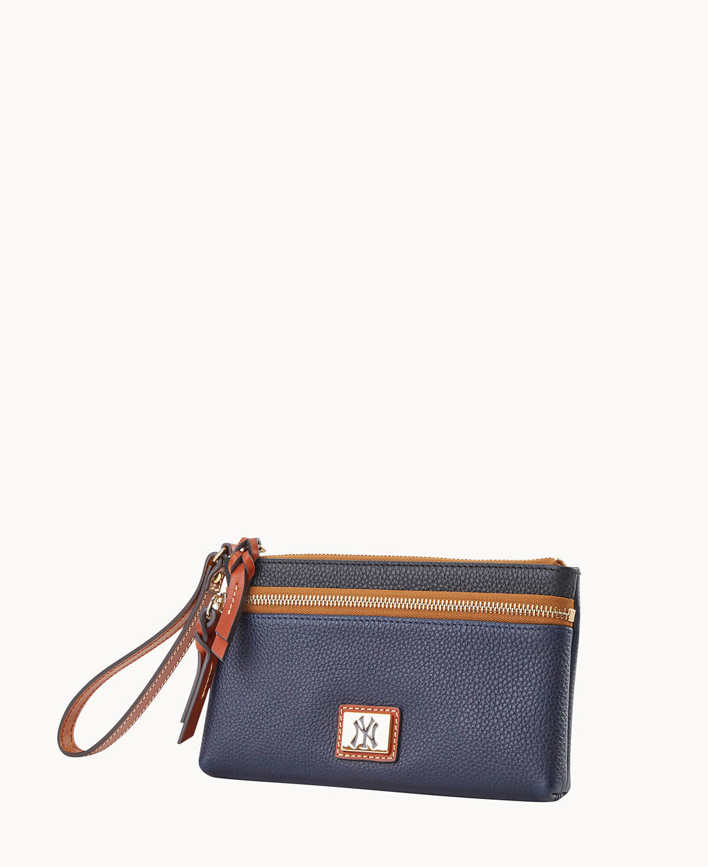 W0174G_5EMDPATNYANK_ALT1