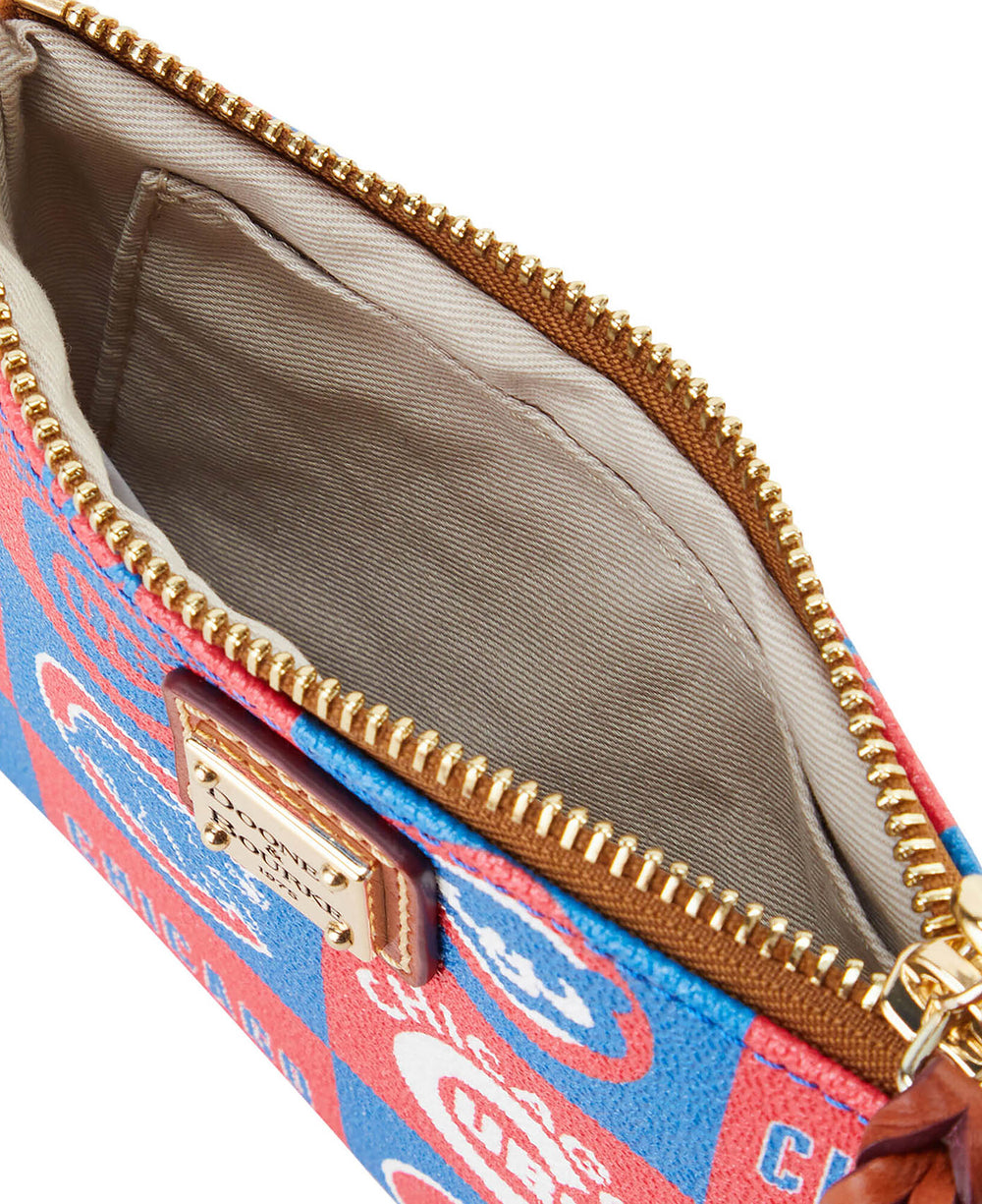 W0279G_5FBUPATNCUBS_ALT2