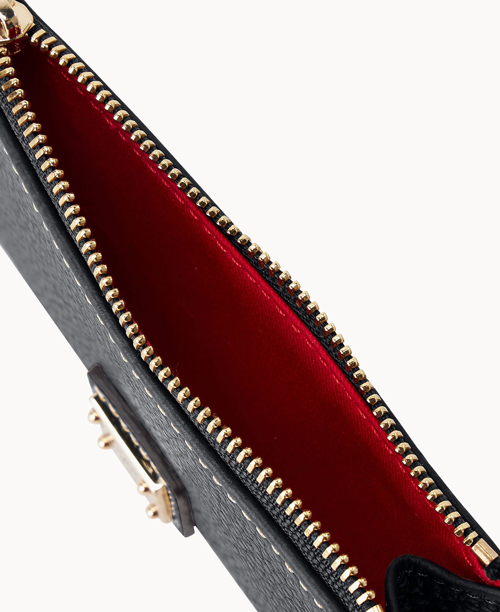 Pebble Grain Zip Credit Card Case – Dooney & Bourke